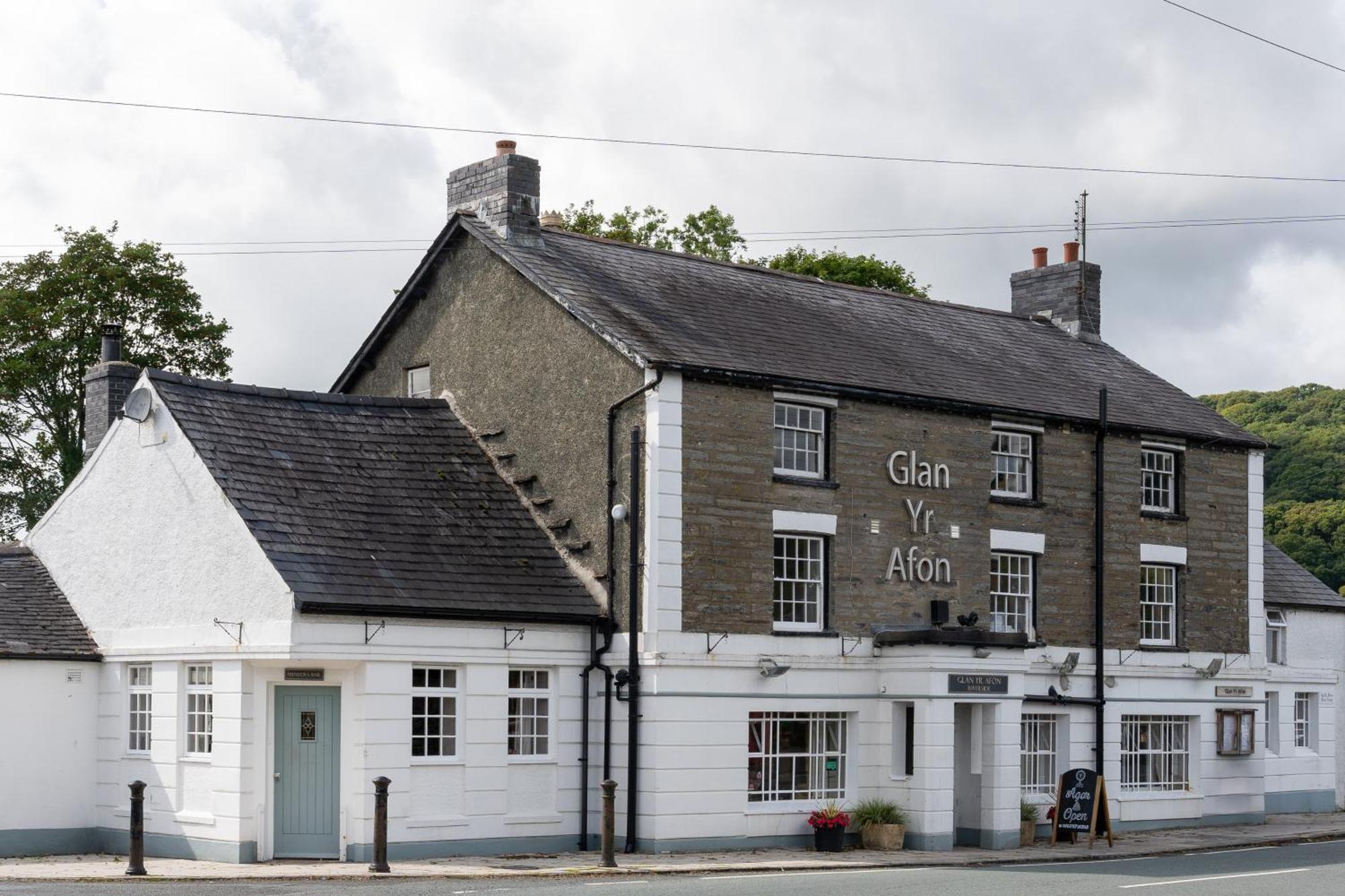 Pennal Glan Yr Afon酒店 外观 照片